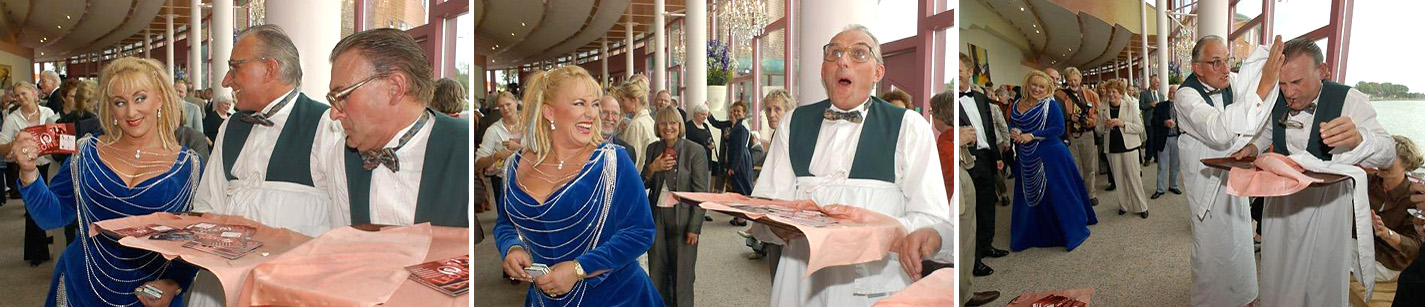 Huwelijksfeest Entertainment, Komische mime- hork obers die tijdens een receptie , bruiloft of huwelijksfeest voor grote hilariteit zorgen, acteurs boeken, Govers Evenementen, www.goversartiesten.nl 