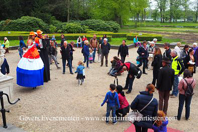 Nederlands en nautische liederen op Grote Hoogte, Govers Evenementen, www.goversartiesten.nl Nederlands en nautische liederen op Grote Hoogte Muziek van eigen bodem, muzikanten, muziekduo, bandje, accordeonist, zanger, artiesten boeken, artiestenbureau, muzikaal entertainment, straattheater, havendagen, Govers Evenementen, www.goversartiesten.nl