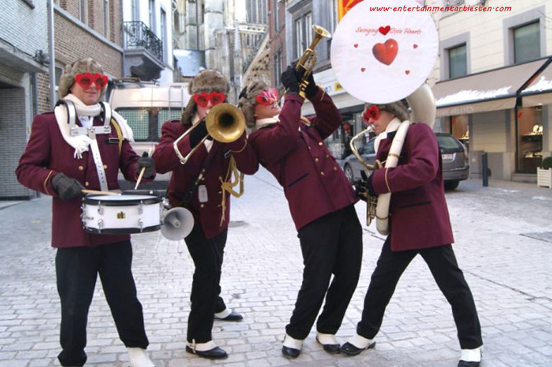 Dixie Valentijndag - Moederdag: Vrolijke liedjes en muzikaal entertainment, www.goversartiesten.nl Valentijndag - Moederdag: Vrolijke liedjes en muzikaal entertainment voor geliefden en verliefden muzikanten muzikant, www.goversartiesten.nl