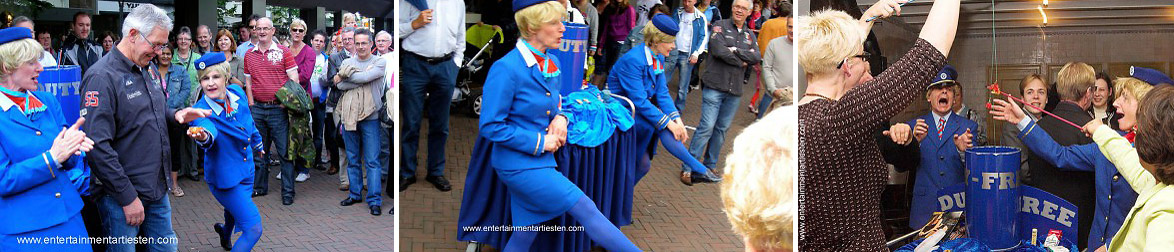De Cabine act, verkoop aan boord. Acteur - typetje - animatieact, Govers Evenementen, www.goversartiesten.nl De Cabine act. Wie ooit wel eens gevlogen heeft herkent het meteen, verkoop aan boord. Acteur - typetje - animatieact, Govers Evenementen, www.goversartiesten.nl